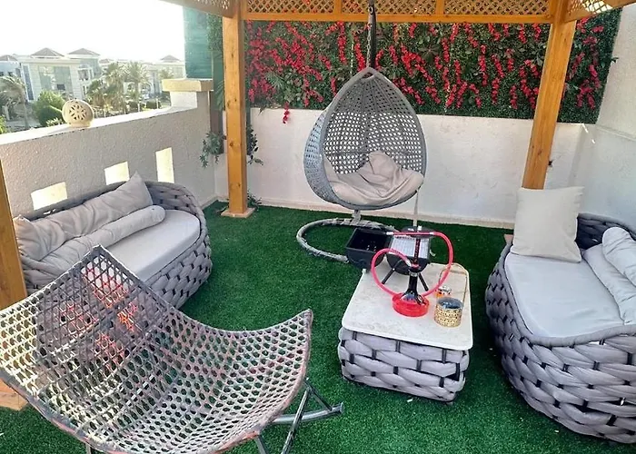 Apartment 1 Bedroom With Private Rooftop In Hills Aqua